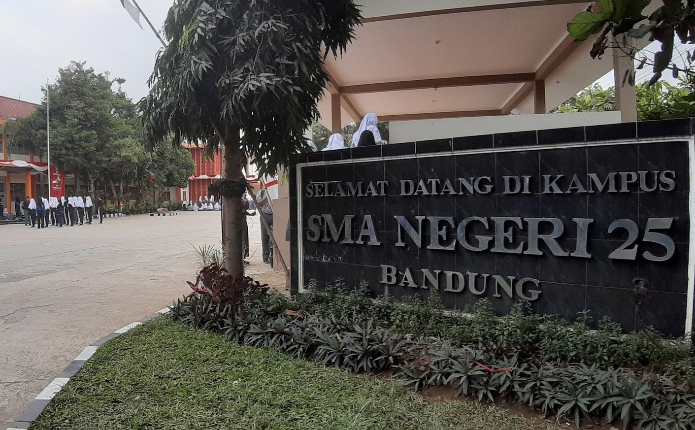 40_Laptop_Sekolah_SMAN_Bandung_Digondol_Maling.jpg