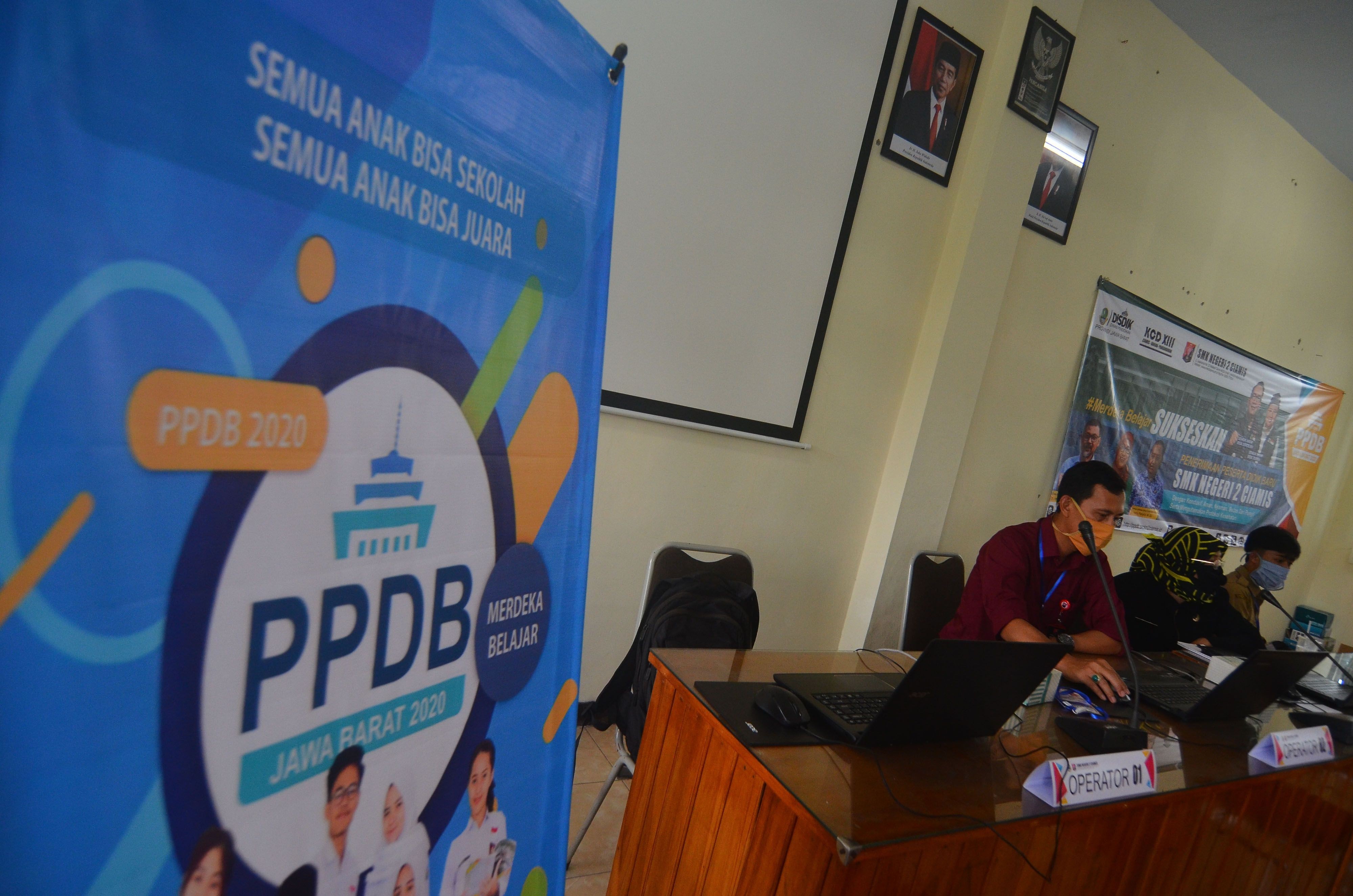 Tahapan_Penerimaan_Peserta_Didik_Baru_2022_Jabar_Dimulai.jpg